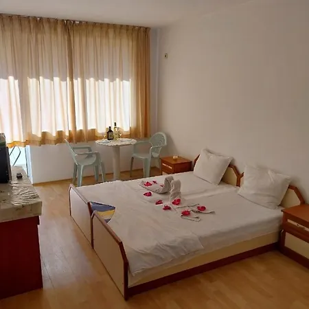 Стаи За Гости Ники Homestay
